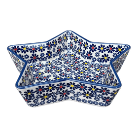 Polish Pottery Star-Shaped Baker (Field of Daisies) | M045S-S001 Additional Image at PolishPotteryOutlet.com