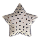 Baker, Star-Shaped, 10" in "Petite Floral" by Manufaktura | M045T-64