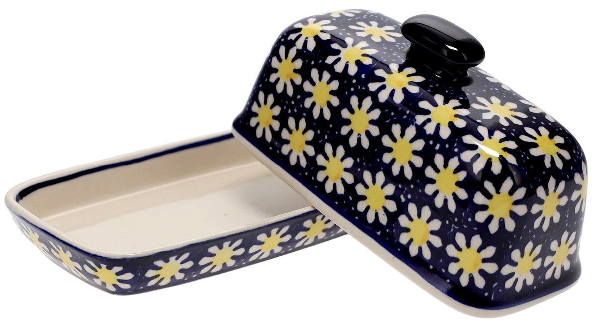 Butter Dish, American, 4" x 7.5" in "Mornin' Daisy" by Manufaktura | M074T-AM