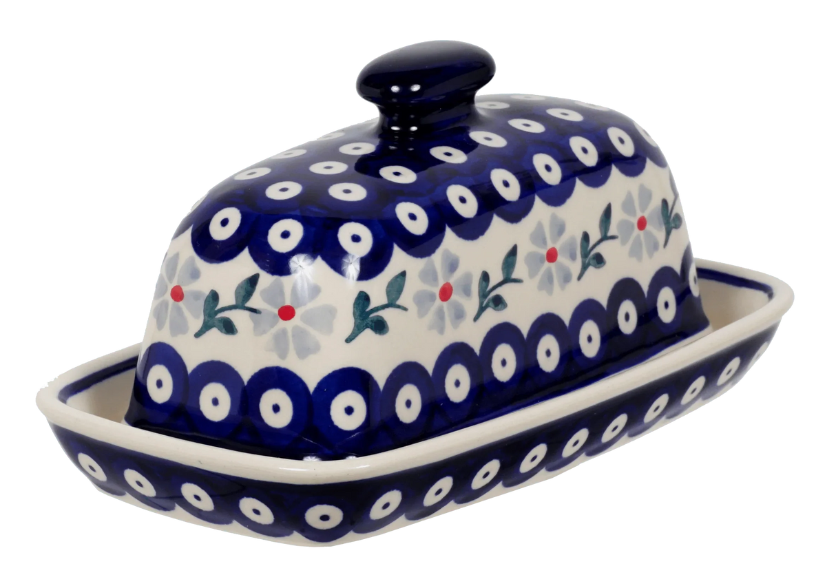 Butter Dish, American, 4" x 7.5" in "Periwinkle Chain" by Manufaktura | M074T-P213