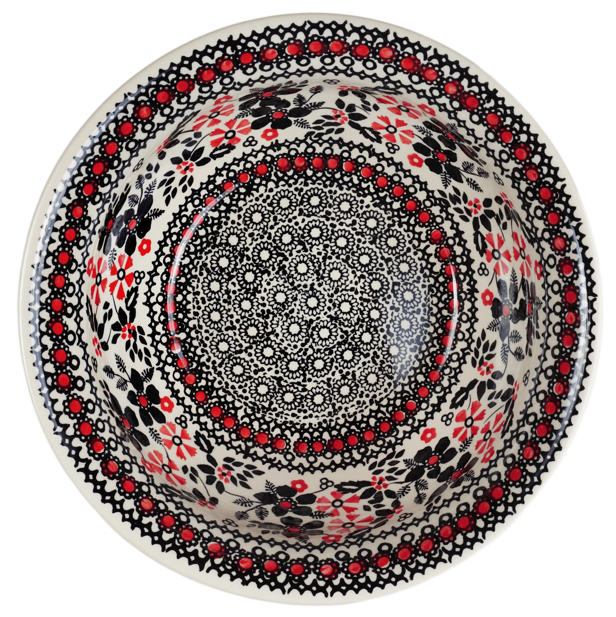 Bowl, Round, 7.75" in "Duet in Black & Red" by Manufaktura | M085S-DPCC