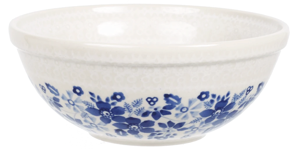 Bowl, Round, 6.75" in "Duet in Blue & White" by Manufaktura | M090S-SB04