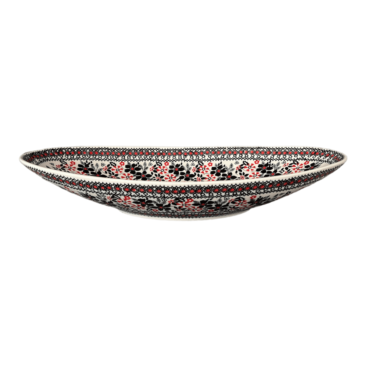 Bowl, Oblong, Serving, Large, 15.75" x 8.25" in "Duet in Black & Red" by Manufaktura | M168S-DPCC