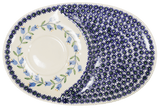 Plate, Oval, Soup & Sandwich, 11.75" x 7.25" in "Lily of the Valley" by Manufaktura | P006T-ASD