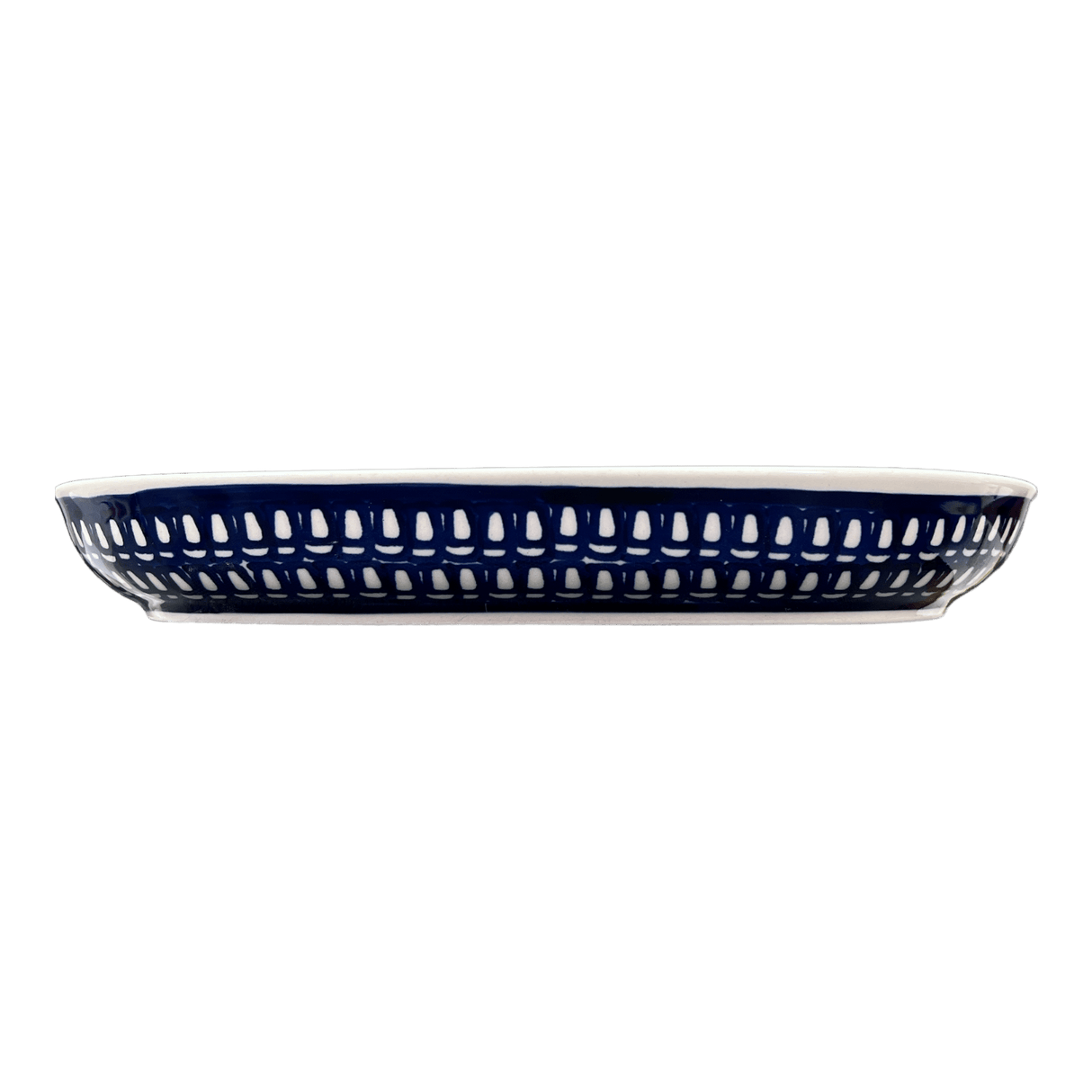 Plate, Roaster, Oval, 7"x11" in "Gothic" by Manufaktura | P099T-13