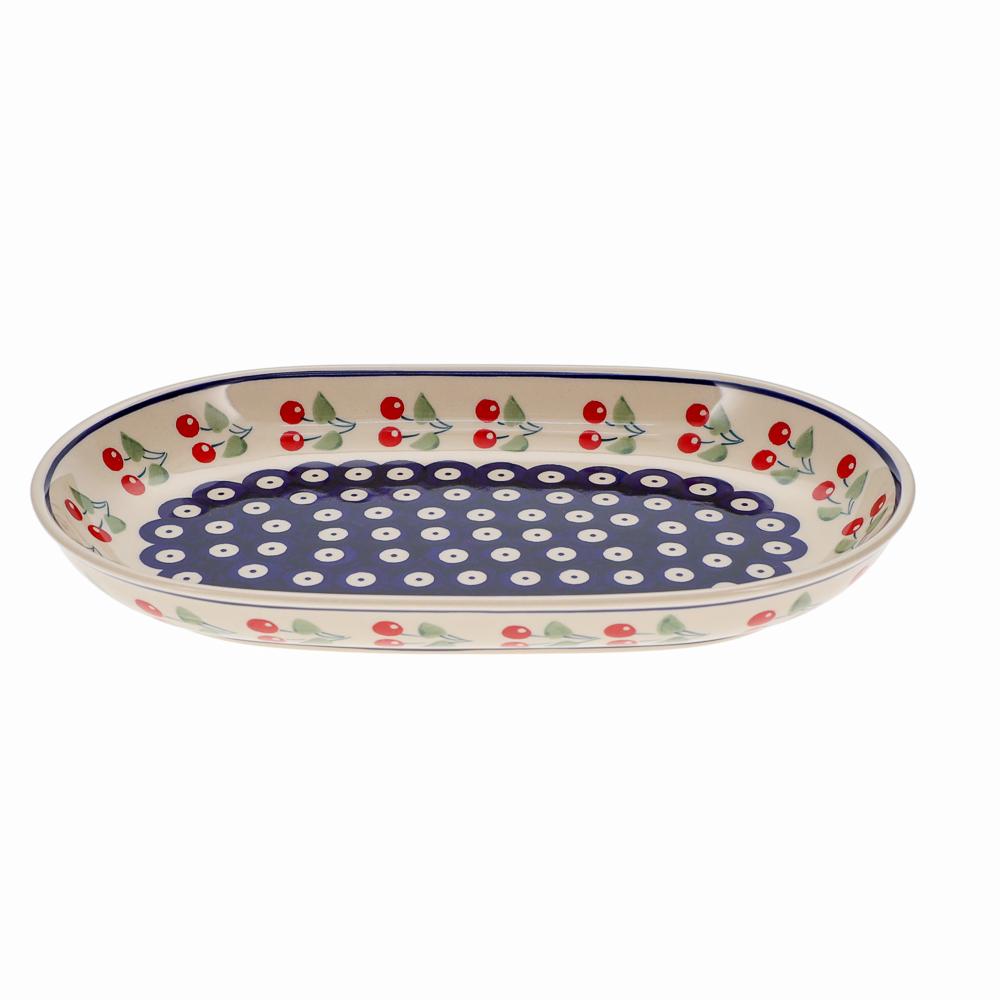 Roaster, Oval, 7"x11" in "Cherry Dot" by Manufaktura | P099T-70WI