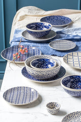 Plate, Round, Salad, 8.5" in "Peacock in Line" by Manufaktura | T134T-54A