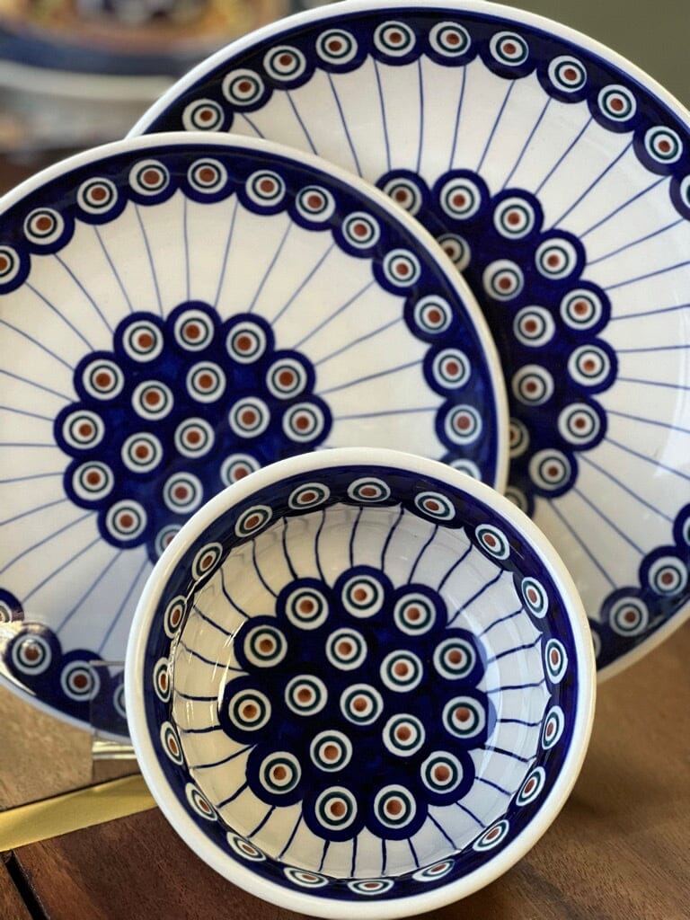 Plate, Round, Salad, 8.5" in "Peacock in Line" by Manufaktura | T134T-54A