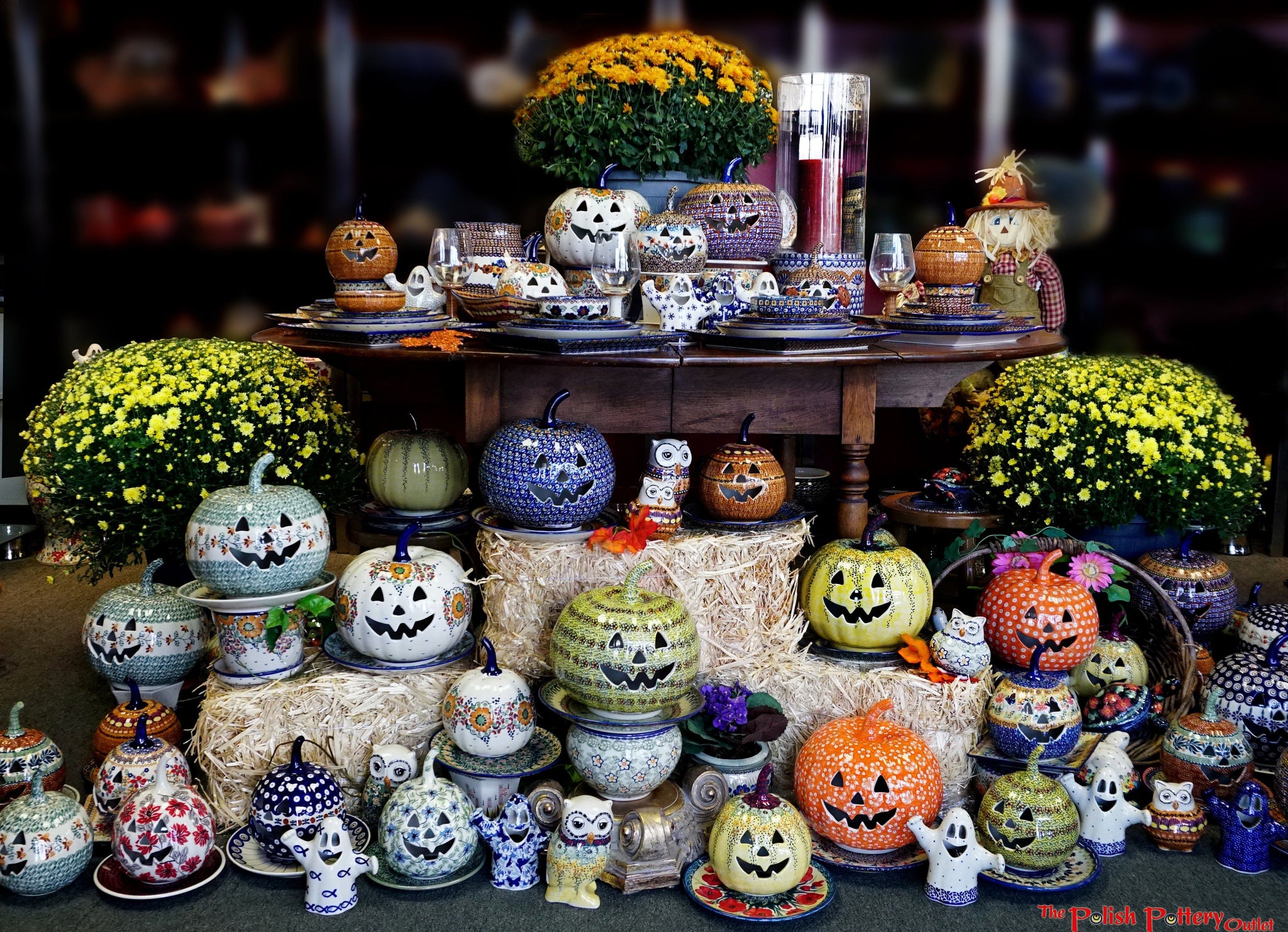 https://polishpotteryoutlet.com/cdn/shop/products/PumpkinPatch2019withPPOLogo_2048x.jpg?v=1598574460