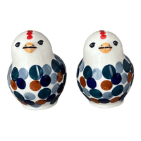 A picture of a Polish Pottery Salt and Pepper Birds (Fall Confetti) | S087U-BM01 as shown at PolishPotteryOutlet.com/products/salt-pepper-birds-fall-confetti-s087u-bm01