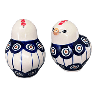 A picture of a Polish Pottery Salt and Pepper Birds (Peacock in Line) | S087T-54A as shown at PolishPotteryOutlet.com/products/salt-pepper-birds-peacock-in-line-s087t-54a